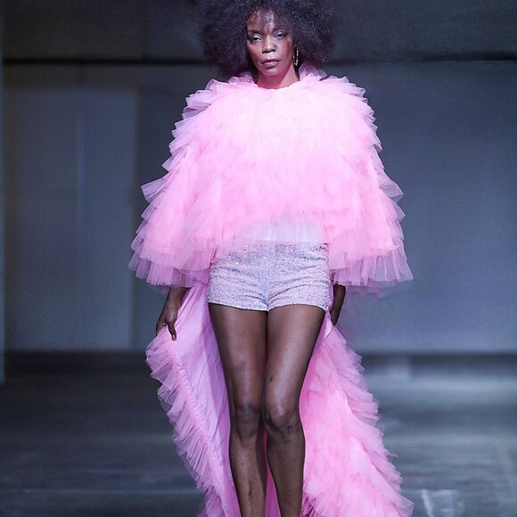 Floating Mini with Train - Picture 4 of 11